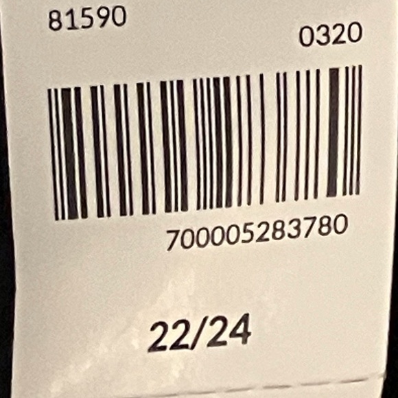 NWT! Size 22-24 Lane Bryant Black Cuffed Bermuda Shorts With Drawstring Waist - Picture 3 of 3